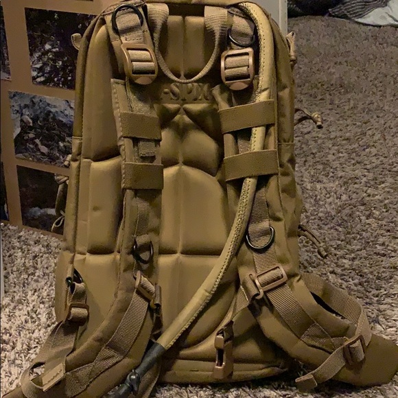 Mil-Spec Assault Hiking/Outdoor Pack - Picture 2 of 5